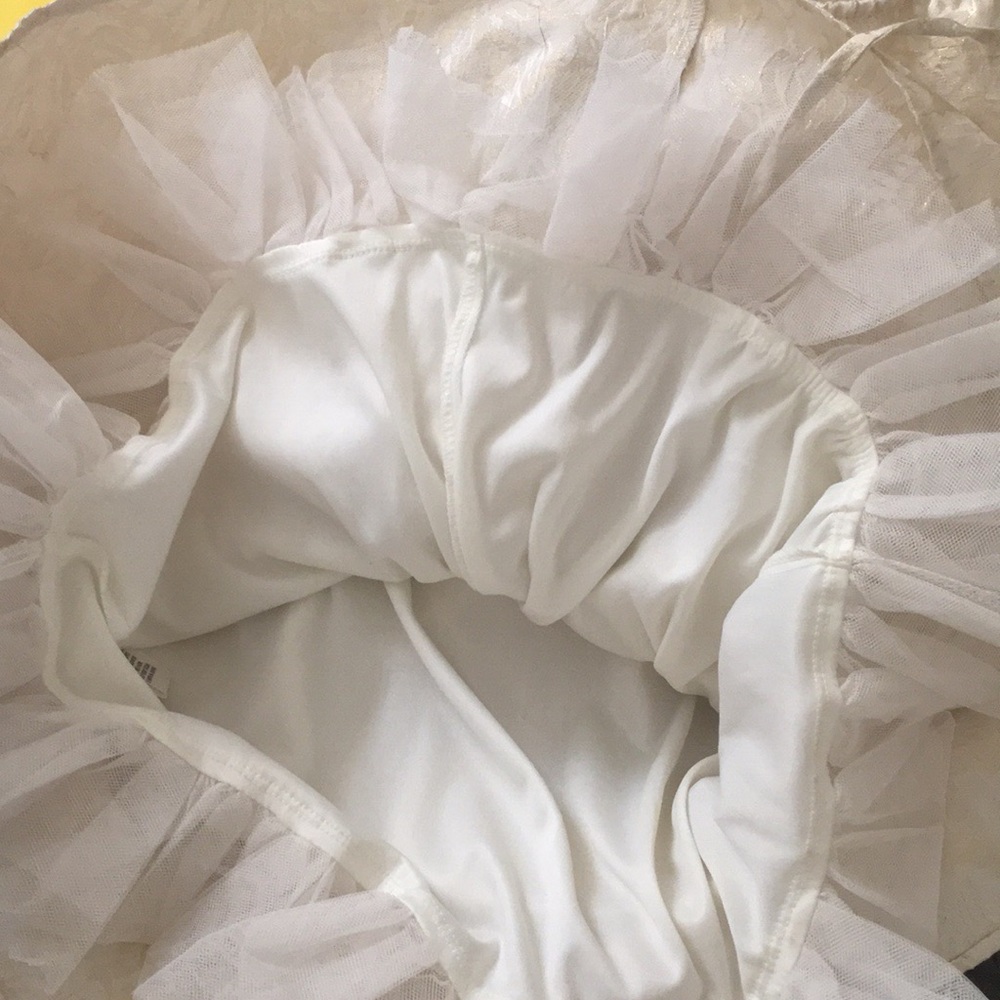Dress - Picture 4 of 6